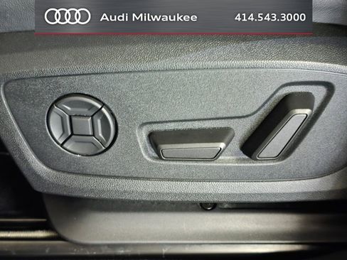 Used 2023 Audi Q4 e-tron Premium Plus w/ Premium Plus AWD/4WD image 17