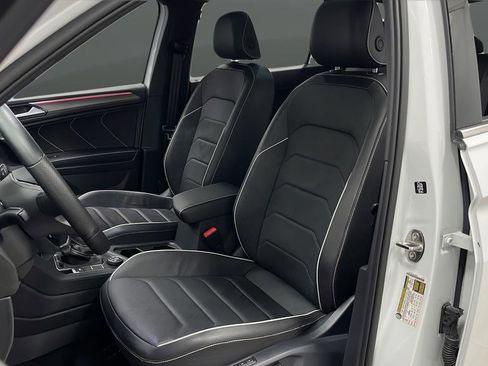 Used 2024 Volkswagen Tiguan SEL R-Line AWD/4WD image 9