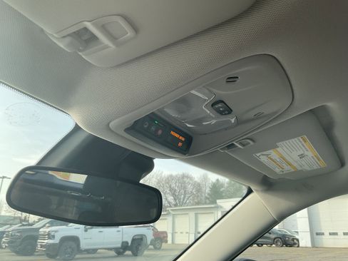 Certified 2021 Chevrolet TrailBlazer L image 10