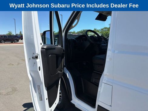 Used 2025 RAM ProMaster 2500 w/ Convenience Group FWD image 14