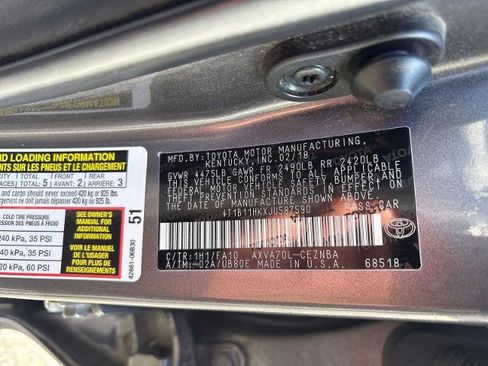 Used 2018 Toyota Camry LE FWD image 30