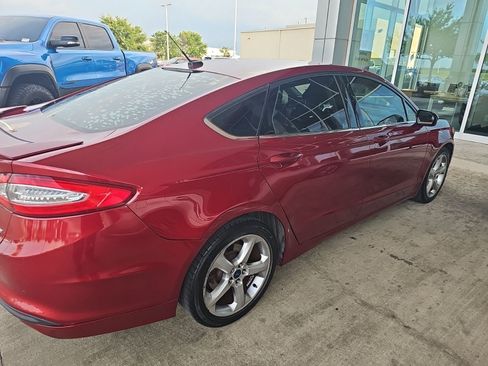 Used 2016 Ford Fusion SE FWD image 22