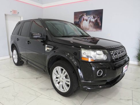 Used 2015 Land Rover LR2 AWD/4WD image 2