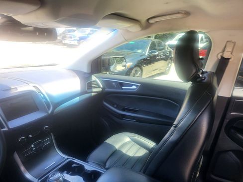 Used 2019 Ford Edge SEL w/ Equipment Group 201A FWD image 44