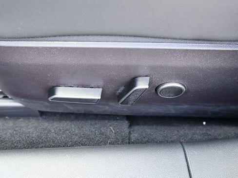 Used 2023 Tesla Model 3 Performance image 32