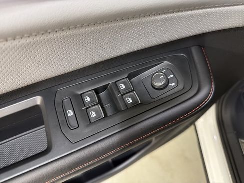 Certified 2026 Volkswagen Atlas Peak Edition AWD/4WD image 19