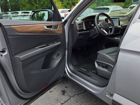 Used 2026 Volkswagen Atlas SE AWD/4WD image 18