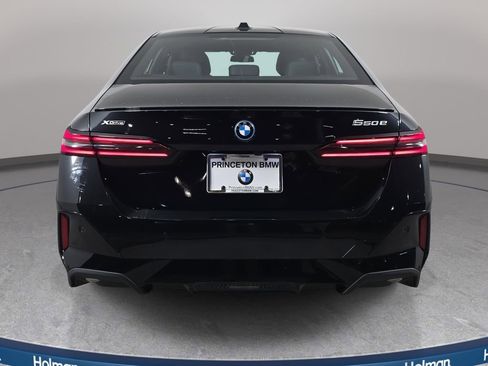 New 2026 BMW 550e xDrive 550e xDrive image 6