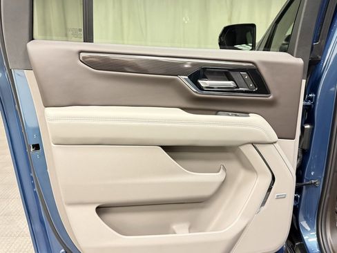 New 2026 GMC Yukon XL Elevation w/ LPO, Floor Liner Package image 24