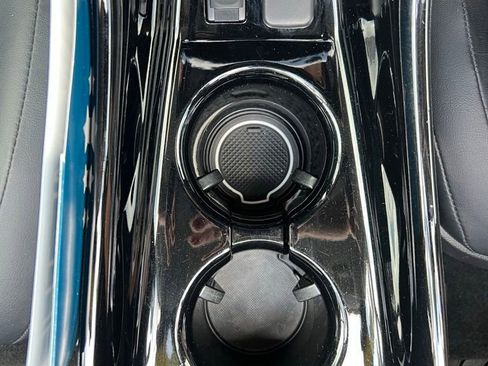 Used 2018 Toyota Prius Four Touring w/ Premium Convenience Package FWD image 38