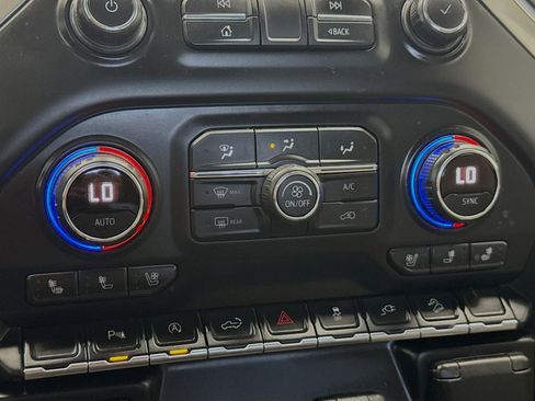 Used 2021 Chevrolet Silverado 1500 LTZ w/ Z71 Off-Road Package image 10