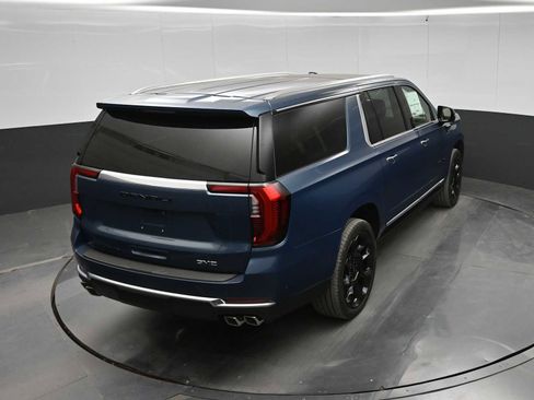New 2026 GMC Yukon XL Denali w/ Denali Reserve Package AWD/4WD image 25