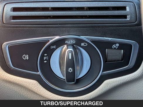 Used 2022 Mercedes-Benz GLC 300 4MATIC image 18