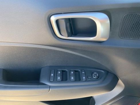 New 2026 Hyundai Venue SE FWD image 14
