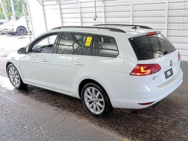 Used 2017 Volkswagen Golf SE FWD image 3