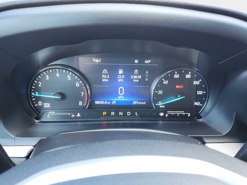 Used 2023 Ford Explorer XLT AWD/4WD image 12