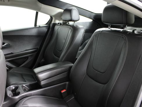 Used 2015 Chevrolet Volt Premium w/ Premium Trim Package image 19