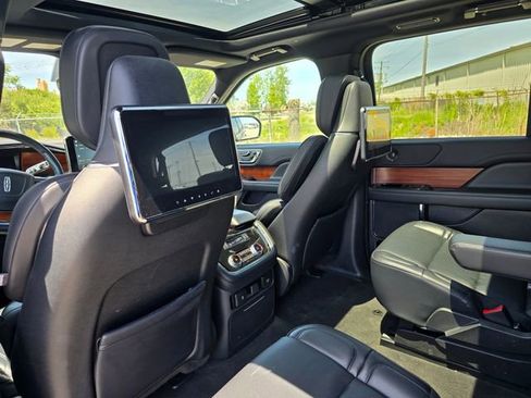 Used 2019 Lincoln Navigator L Reserve w/ Cargo Package AWD/4WD image 13