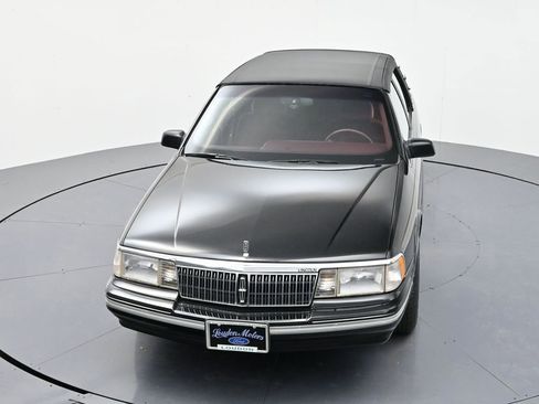 Used 1990 Lincoln Continental Signature image 29