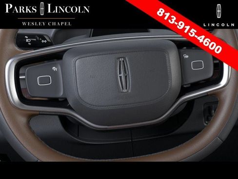 New 2026 Lincoln Navigator Reserve AWD/4WD image 12