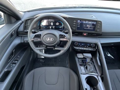 New 2026 Hyundai Elantra SEL Sport Premium image 20