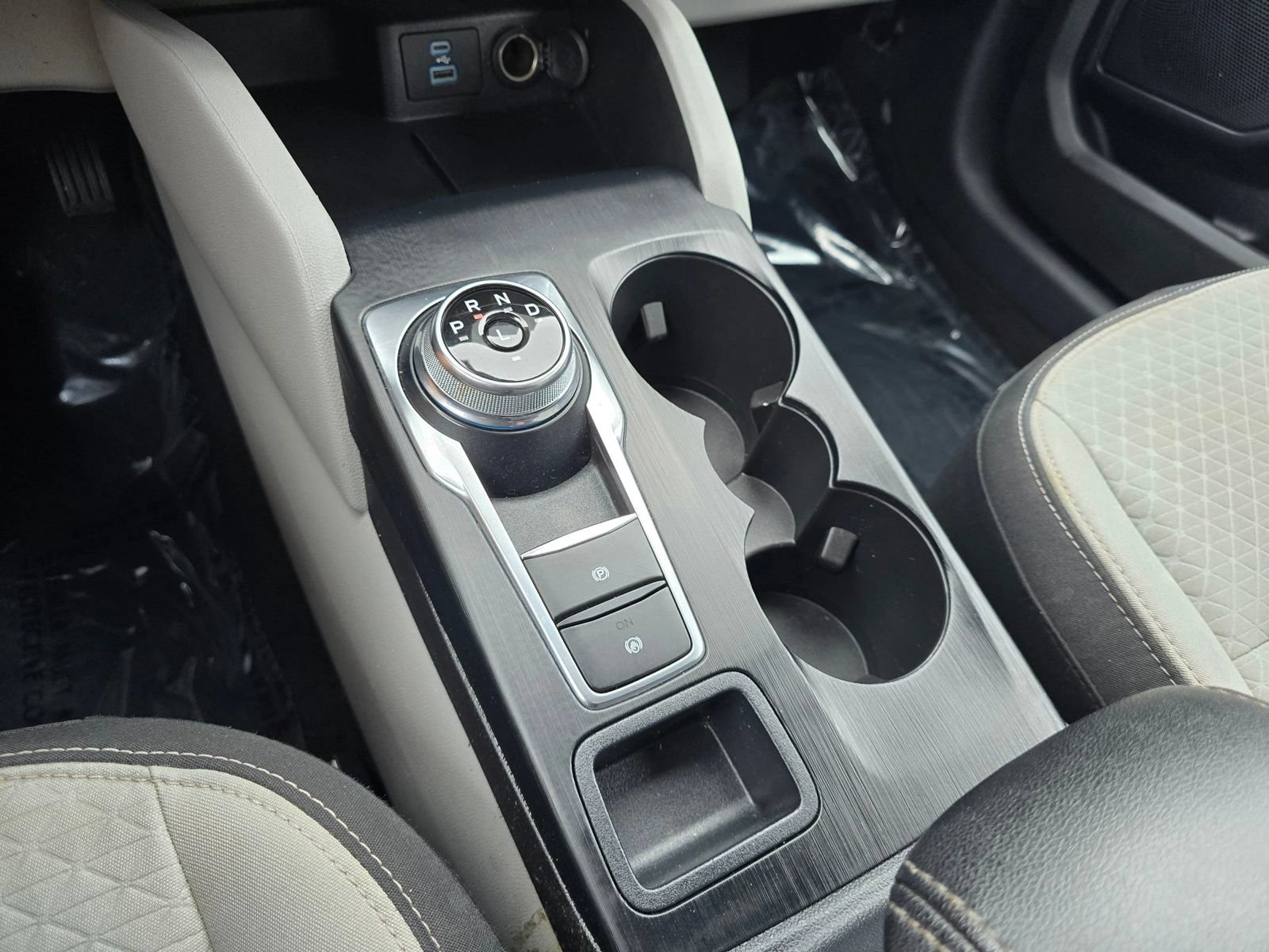Used 2023 Ford Escape Active w/ Tech Pack #1 FWD image 29