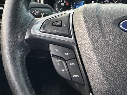 Used 2019 Ford Fusion SEL image 38