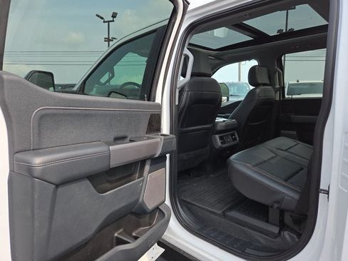 Used 2025 Ford F250 Lariat w/ Black Appearance Package AWD/4WD image 11