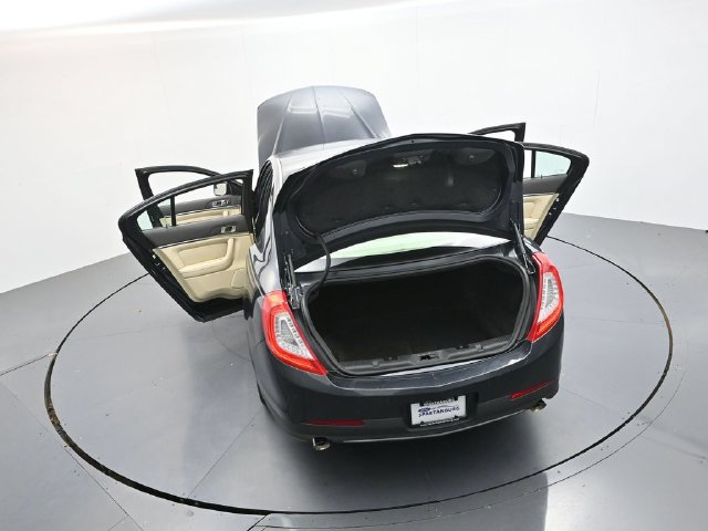 Used 2013 Lincoln MKS FWD image 48