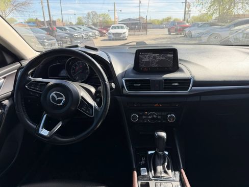 Used 2017 MAZDA MAZDA3 Grand Touring image 16