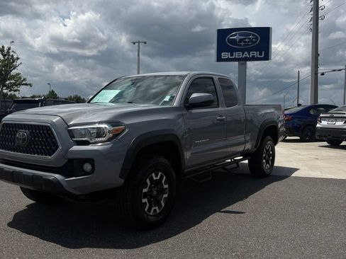 Used 2018 Toyota Tacoma TRD Off-Road AWD/4WD image 1