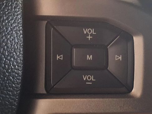 Used 2021 Ford Expedition XLT AWD/4WD image 27