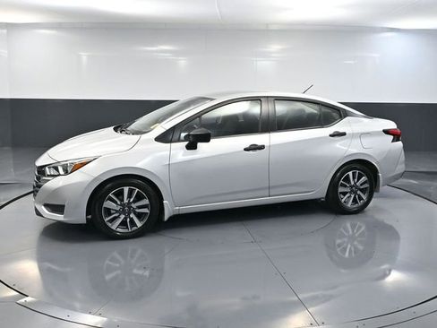 Used 2024 Nissan Versa S w/ S Plus Package FWD image 10