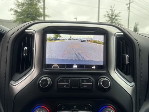 Used 2020 Chevrolet Silverado 1500 LTZ image 25