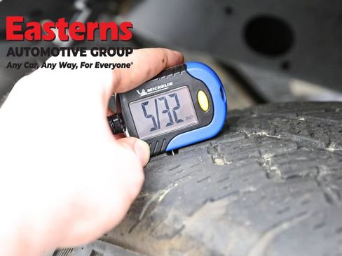 Used 2018 Jeep Wrangler Unlimited Sahara AWD/4WD image 85