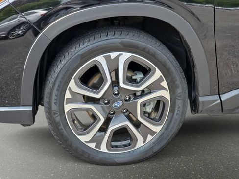 Used 2023 Subaru Ascent Touring AWD/4WD image 30
