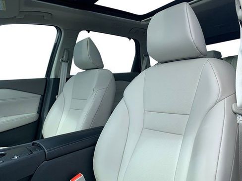 New 2026 Nissan Rogue SV w/ SV Premium Package FWD image 16
