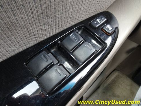 Used 2004 Toyota Sienna LE FWD image 21