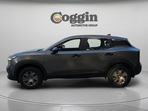 Certified 2026 Nissan Kicks S image 2