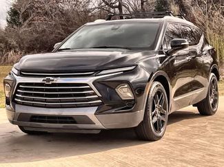 Used 2023 Chevrolet Blazer Premier w/ Enhanced Convenience Package FWD video 2