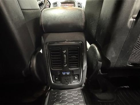 Used 2017 Dodge Durango R/T w/ Technology Group image 16