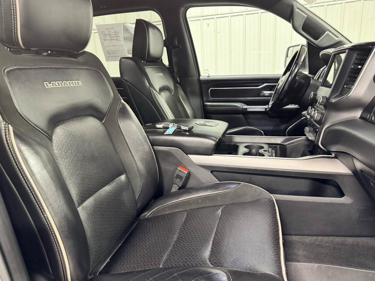 Used 2021 RAM 1500 Laramie w/ Sport Appearance Package AWD/4WD image 15