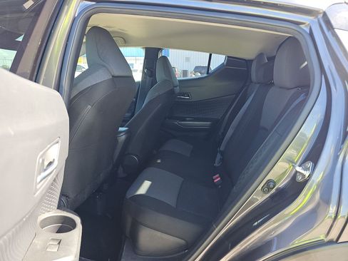 Used 2020 Toyota C-HR LE image 14