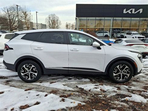 Certified 2023 Kia Sportage EX image 7