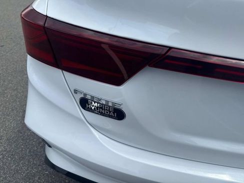 Used 2023 Kia Forte LXS image 6