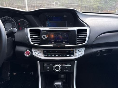 Used 2015 Honda Accord EX-L image 17