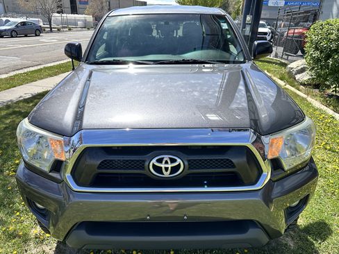 Used 2015 Toyota Tacoma 4x4 Double Cab w/ TRD Off-Road Package image 13