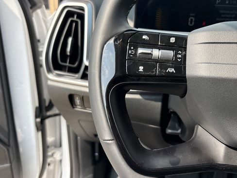 Used 2026 Kia Sorento S w/ S Panoramic Sunroof Package FWD image 16