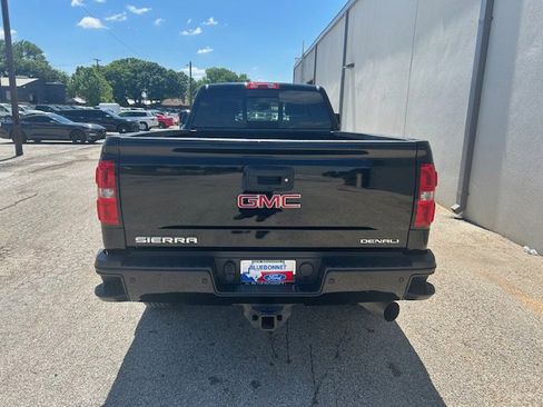 Used 2019 GMC Sierra 3500 Denali w/ Duramax Plus Package AWD/4WD image 4