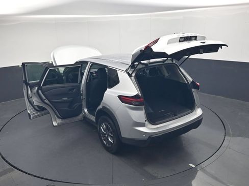 Used 2024 Nissan Rogue S AWD/4WD image 50